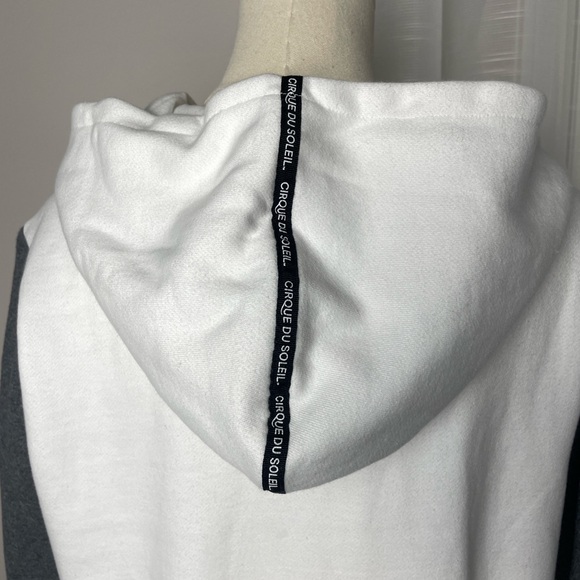 Cirque Du Soleil 1/4 Zip Fleece Hoodie Sweatshirt White & Gray Size Small - Picture 6 of 7